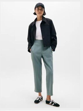 Athleta Endless HIghrise pants - Size 8 (Muted olive green color)